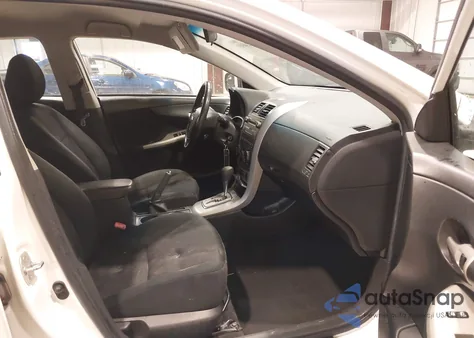 2010 Toyota Corolla S z USA, uszkodzony, nr VIN 1NXBU4EE2AZ272564